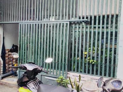 Bán đất tặng nhà ngay aeon hẻm 4m cách mặt tiền 1 căn 64m nở hậu chỉ 5.x 0