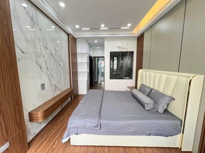 Trung tâm gia thụy, nguyễn văn cừ 38m2 6t thang máy, gara ô tô, full nội thất - 12,x tỷ 2