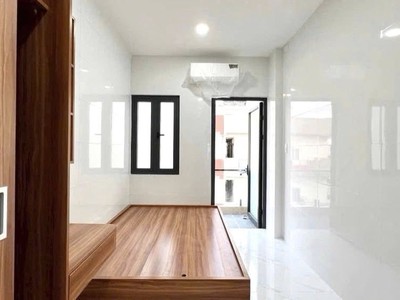Căn hộ dịch vụ 12 phòng  dương quảng hàm 1