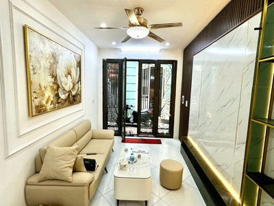  5.3 tỷ - nhà mới đẹp long lanh   ngõ 3 gác   50m ra phố minh khai  0