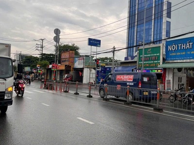 Bán nhà mặt tiền tô ký - gần ngã tư đặng thúc vịnh, 12x27m, cấp 4- tiện xây, 29 tỷ. 0