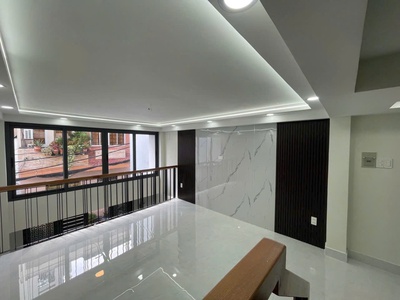 Tân kỳ tân quý xe hơi đậu cửa chỉ cách aeonmall tân phú chỉ vài phút. 1