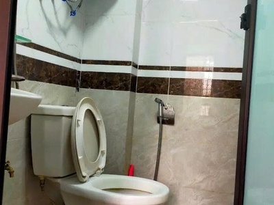 Bán nhà ngõ vạn phúc, hà đông. 75m2 x 5 tầng sổ đỏ, giá 16.9 tỷ. tt phố cổ hà đông - lô góc - thang 1