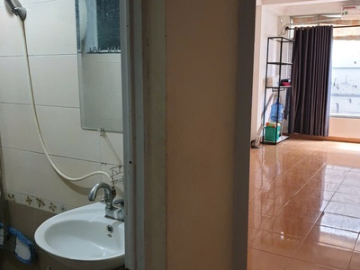 Chính chủ cần cho thuê tầng 2 tại đường nuyễn trãi số nhà 490 ngay ngã tư khuất duy tiếnthanh xuân 2