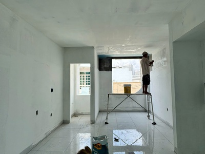 Nhà phố hiện đại đang hoàn thiện nội thất   lô nhì mặt tiền hxh h.tấn phát, quận 7-giá rẻ 4