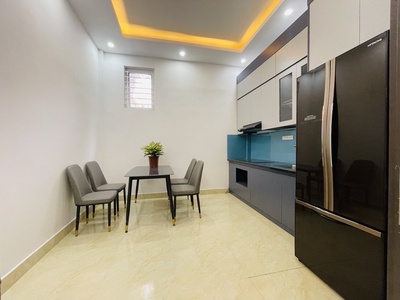 Hoàng sâm dt 35m chỉ 7,35 tỷ phân lô,2 thoáng,ô tô tránh 15m,full nội thất 1