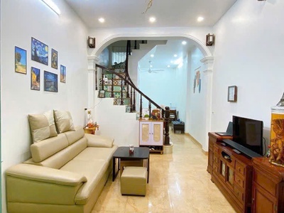 Nhà phân lô NGUYỄN PHÚC LAI    ĐỐNG ĐA - Diện tích 45m  x 4 tầng   Ô TÔ TẬN CỬA   Cách 0