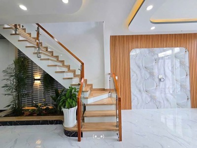 Chính chủ bán nhà mới 1 trệt 1 lầu   Giá chỉ 2 tỷ 4 2