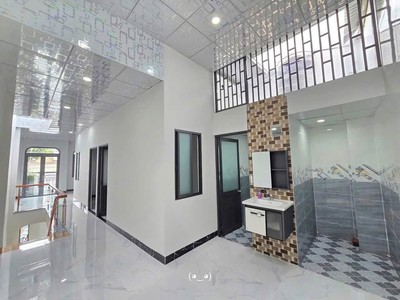 Chính chủ bán nhà mới 1 trệt 1 lầu   Giá chỉ 2 tỷ 4 6