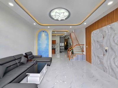Chính chủ bán nhà mới 1 trệt 1 lầu   Giá chỉ 2 tỷ 4 7