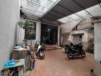 Gấp gấp quá các bác ơi anh bạn hàng  xóm muốn tìm chủ mới cho mảnh đất 1