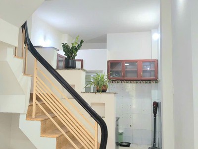 Nhà giá rẻ nở hậu shr 4 tầng 31m2   võ văn kiệt quận 1 ss 3