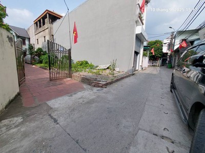 Đất quang minh, lô góc 69m2, mt4.1m, 5 tỷ, mê linh, ô tô tránh. 2