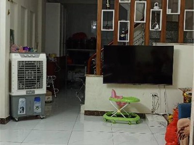 Bán nhà dịch vọng, cầu giấy 36m2, 4t, ngõ thông, ô tô 5 tạ vào nhà 4