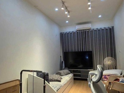 Nhà đẹp đống đa - đi bộ ra hồ hoàng cầu  - nội thất cơ bản 3