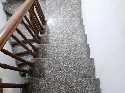 Bán nhà tây hồ xuân la 35m2, 4t, 2 mặt ngõ, ô tô đỗ cửa, gần hồ tây 4
