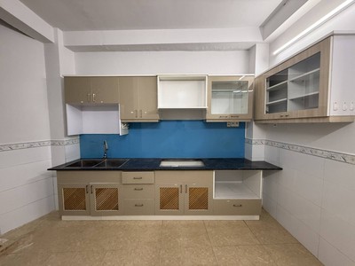 Nhà đường hòa hưng phường 13 quận 10 cũ. 2