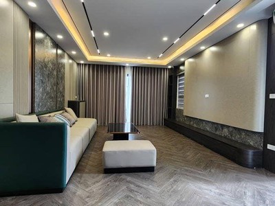 Bán nhà võ chí công otô  thangmáy   gần phố - nhà đẹp ở ngay 60m 6tầng  15.5tỷ 2