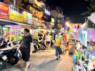 Sang nhượng gấp mặt bằng kinh doanh mặt phố hồng đô - mỹ đình, từ liêm 3
