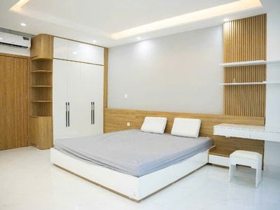 Kiến hưng hà đông 40,5m   5 tầng thang máy  nội thất sịn  nhà view cực thoáng  ở sướng chỉ hơn 7đ 2