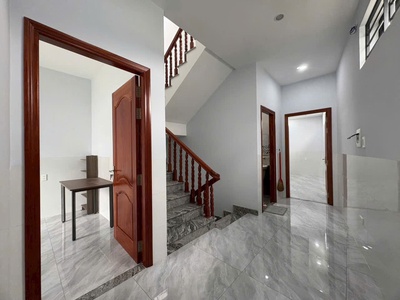Siêu rẻ, nhà 1t2l sr,tc, hoàn công, gần chợ tân phong chỉ 3 tỷ 750 3