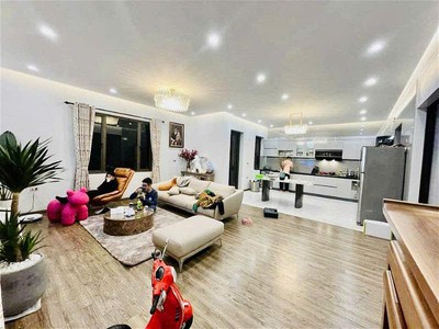 Bán nhà phố láng hạ, ngõ thông ôtô kinh doanh, cho thuê 500tr/năm, 99m2, 5 tầng, gía 20 tỷ. 0