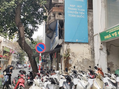 Cực hiếm mặt phố, mặt chợ đông tác 41m, tầng1, mặt tiền 2.7m, 3 tỷ đống đa. 0