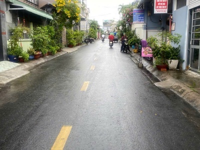 Hẻm xe hơi 1 / đường bưng ông thoàn , p phước long b , q9 5x20 , 2 tầng , 4 pn, 3 wc hoàn công đủ 0