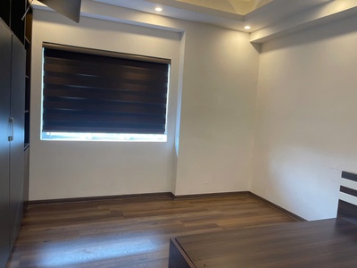 Cho thuê căn góc  1606 hh03e b2.1 khu đô thị thanh hà dt80m2 nội thất như hình : bàn ghế sopa 2 tủ 0