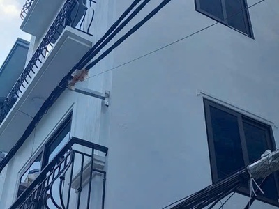 Bán nhà 5 tầng dt 46m2, mt 4.9m, gía 11 tỷ ngõ thông - kinh doanh - oto qua nhà 0