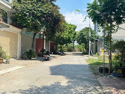 Bán đất đẹp cự khối long biên hà nội 1