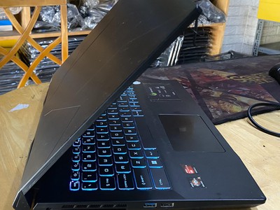 Laptop MSI Bravo 15 Ryzen 5-5600H Ram 16GB SSD 512GB 2 VGA Rời Radeon RX 5500M Màn 15.6 Full HD 2