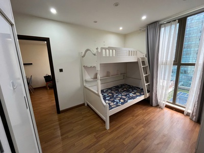 Cho thuê chung cư Home City Trung Kính, 70m2, 2 phòng ngủ, đủ đồ 15 triệu có slot oto 1