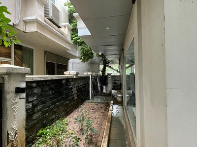 Căn biệt thự đơn lập Làng Việt Kiều Châu Âu 253m2 Hà Đông 1