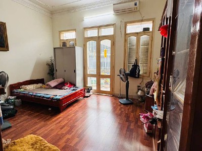 Mặt phố mai động bán 86M tặng nhà hoàng mai 3