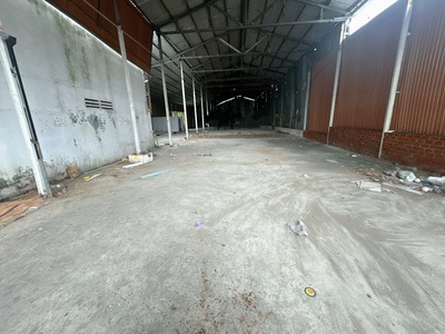 Cho thuê mặt bằng xây sẵn 600m2 ngay trung tâm TP Bến Tre 0
