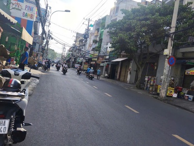 Bán Nhà Mặt Tiền Lạc Long Quân P.3 Quận 11, giá cực tốt 2
