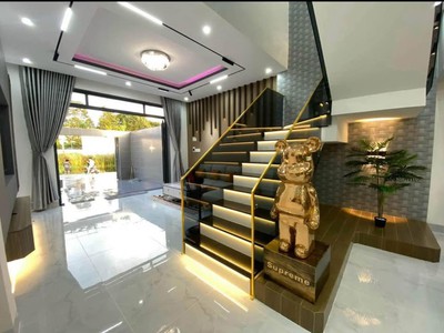 Nhà 1 trệt 1 lầu - Full nội thất cao cấp   Chỉ cần dọn vào ở ngay - Giá chỉ 2 tỷ 4 1
