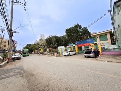 Nhà đẹp sắp hoàn thiện tại vân canh, hoài đức 40m, 5 tầng, ô tô đỗ gần 2