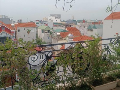 Bán nhà văn tiến dũng 42m2, 5 tầng, ô tô tránh trước cửa, gần vinhomes wonder 3