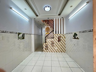 Bán nhà nguyễn đình chính, phú nhuận, dt 36m2, 4 tầng, 5 phòng ngủ, hẻm thông xe máy 1