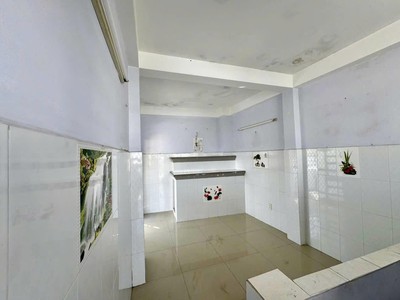 Bán nhà nguyễn đình chính, phú nhuận, dt 36m2, 4 tầng, 5 phòng ngủ, hẻm thông xe máy 3