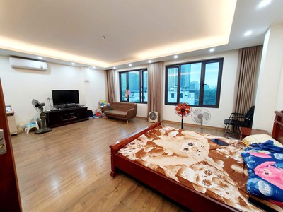 Nhà phân lô ngoại giao đoàn, 2 ô tô tránh, mặt tiền khủng, thang máy, view hồ điều hoà - đại sứ 2