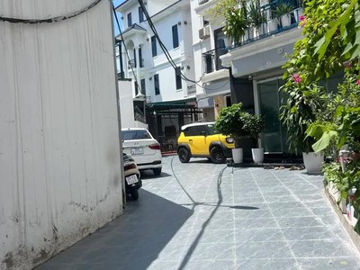 Hiếm. bán nhà thạch bàn 37m2, 6 tầng, ô tô dừng đỗ trước nhà, full nội thất. chỉ 8.x tỷ 0