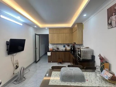 Hiếm. bán nhà thạch bàn 37m2, 6 tầng, ô tô dừng đỗ trước nhà, full nội thất. chỉ 8.x tỷ 3