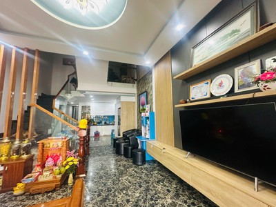  chỉ 10,6 tỷ   sở hữu ngay nhà 3 tầng mặt tiền đường 29/3, hòa xuân  0
