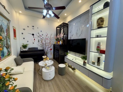 Bán nhà nguyễn văn linh long biên   ngõ nông   38m    3 tầng   3 phòng ngủ   5,15 tỷ 0