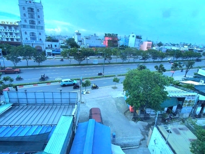 Toà nhà 7 tầng 270m    mặt tiền phạm văn đồng   cạnh giga mall   giá tốt chỉ hơn 50 tỷ 0