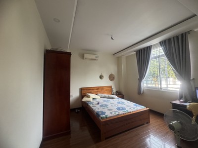 Bán biệt thự liền kề, phường phước long tp hcm  dt  8 x14.5m, 115m2, 3 tầng, sổ hồng, giá 14.3 tỷ. 3