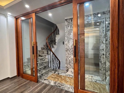 Siêu hời chủ định cư nước ngoài cần bán gấp - 57m rất gần mặt phố xuân đỉnh 5 tầng có ô chờ thang 2